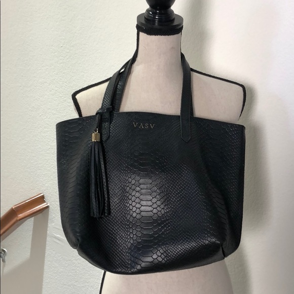 palo rosa Handbags - Leather tote with initials VASV 🤷🏻‍♀️😍